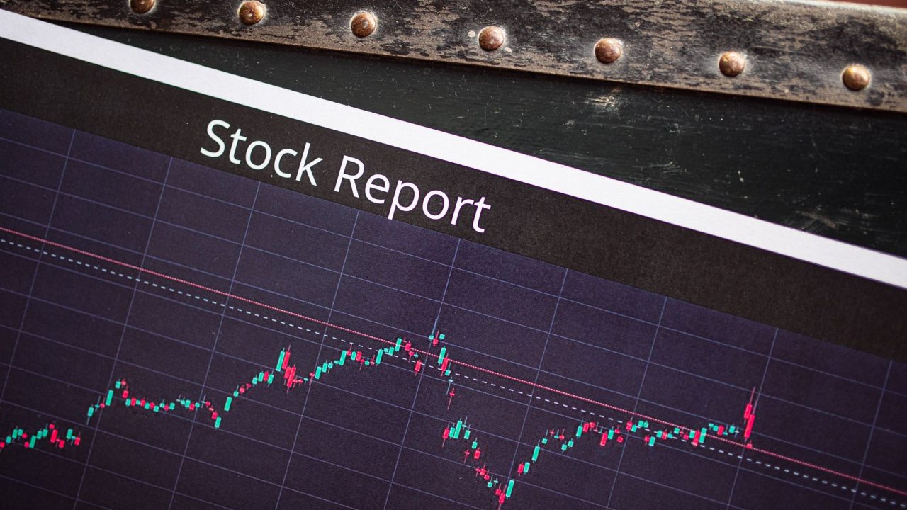 stock markets close lower
